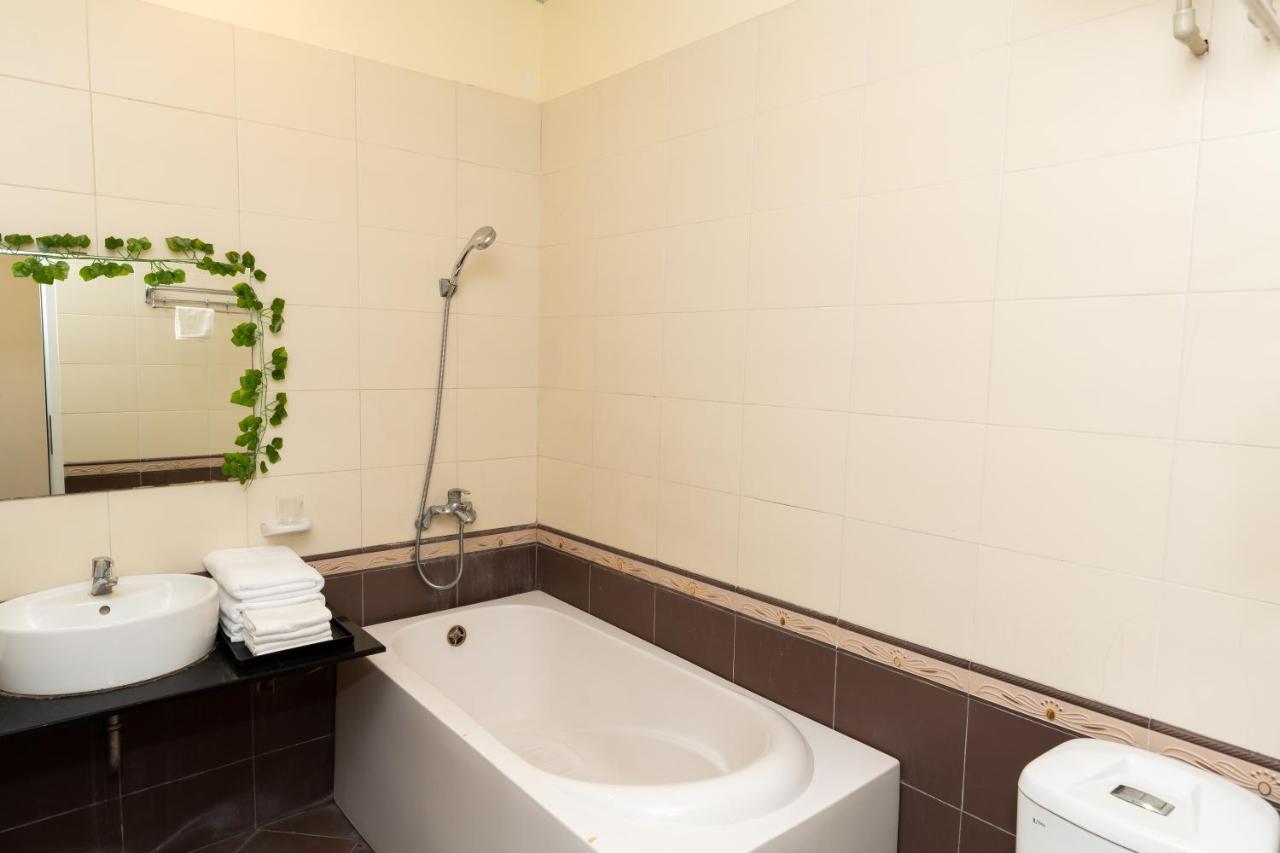 The Ky Moi Hotel Hanoi Bagian luar foto