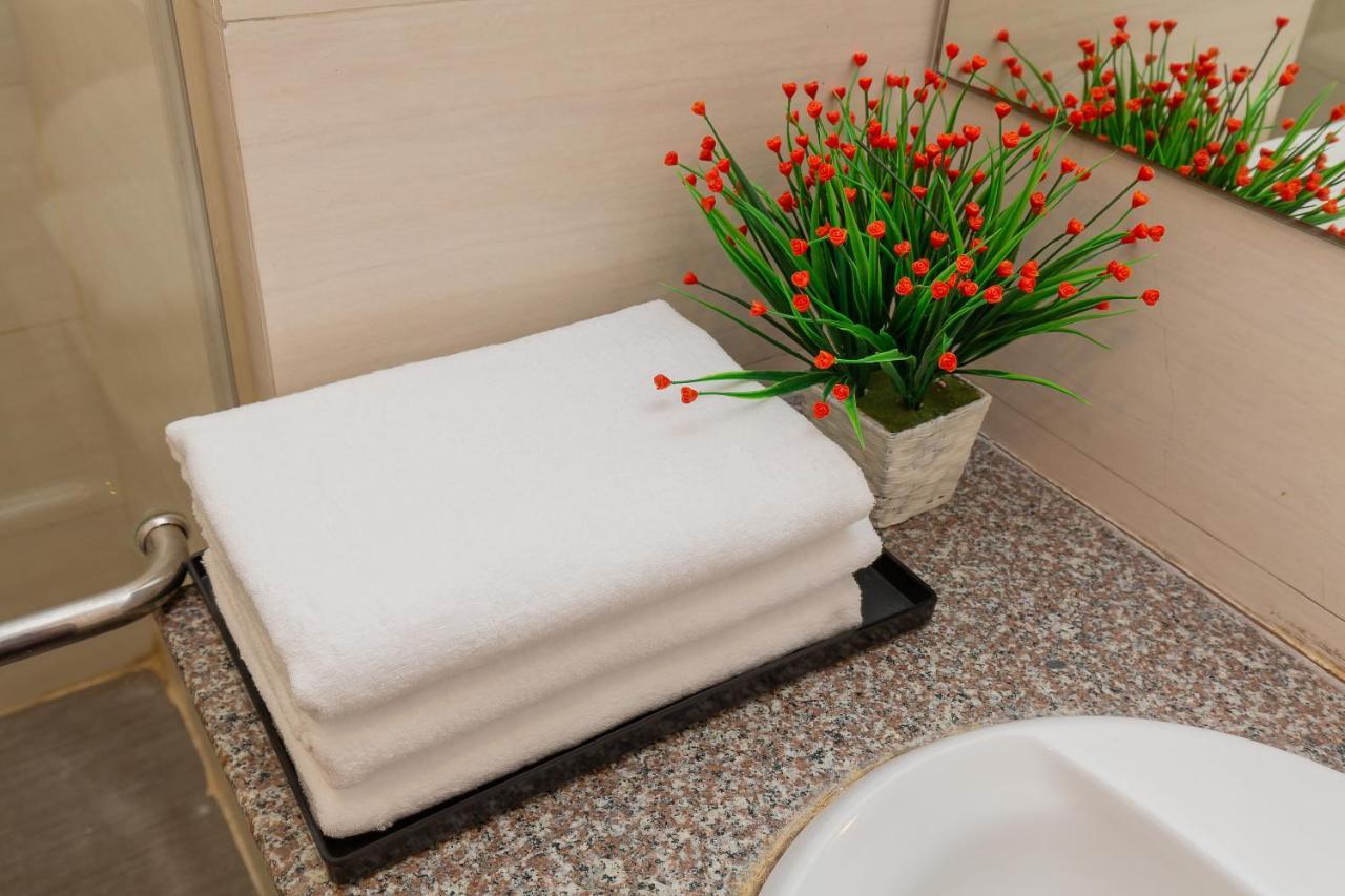 The Ky Moi Hotel Hanoi Bagian luar foto
